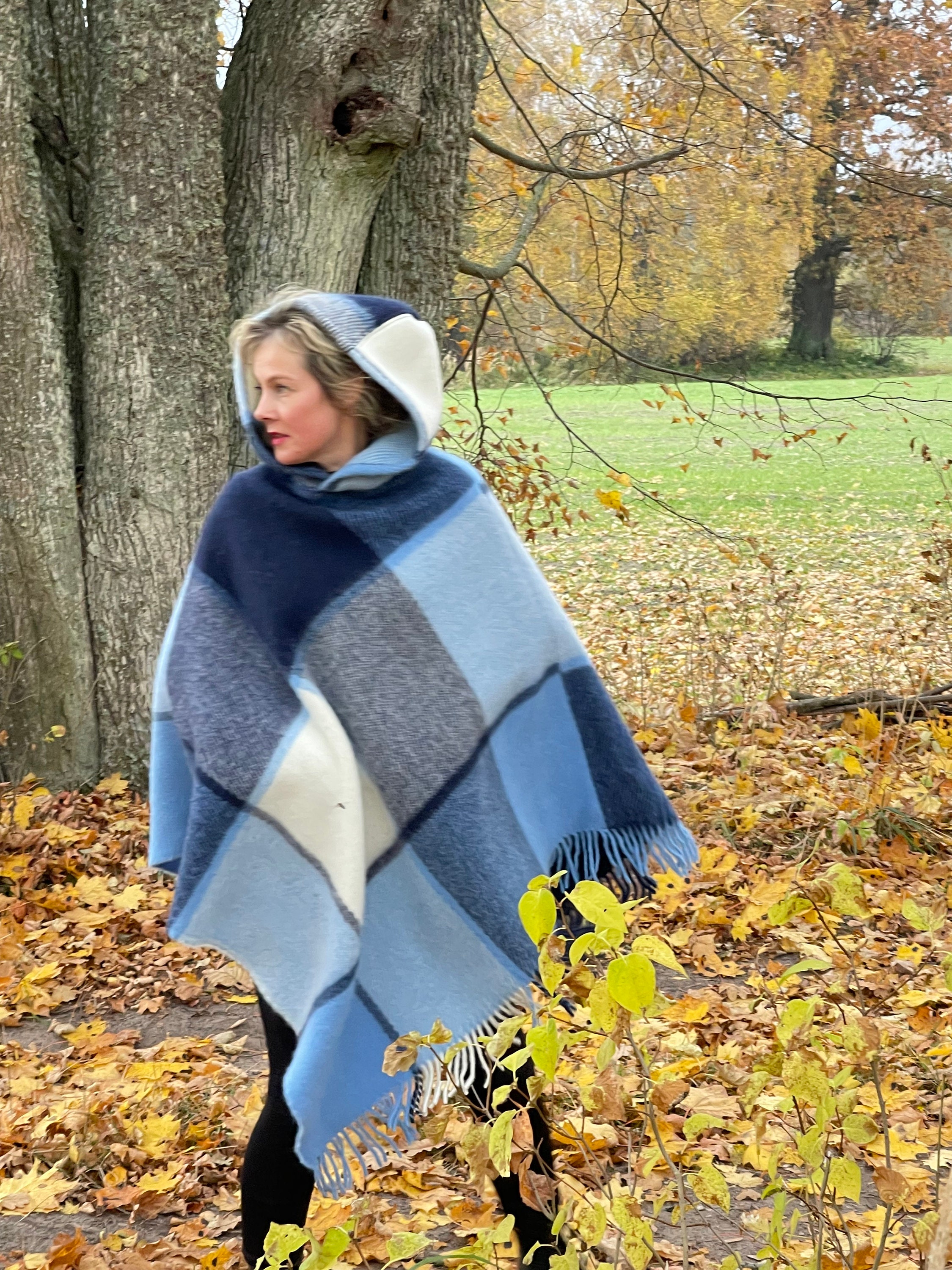 Dames cape poncho met capuchon namaakbont,warme fleece gevoerde