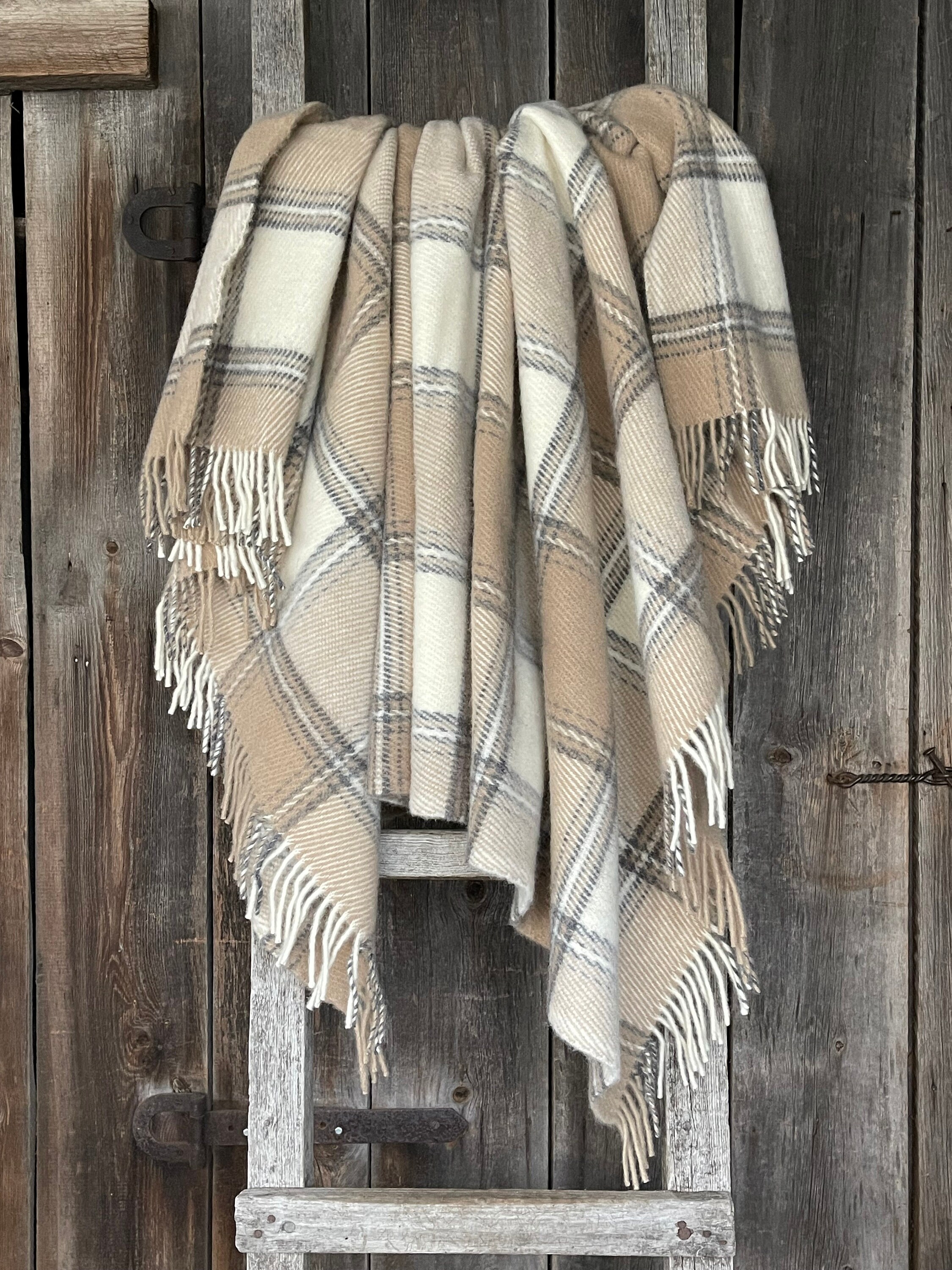 Gray and tan throw blanket hotsell