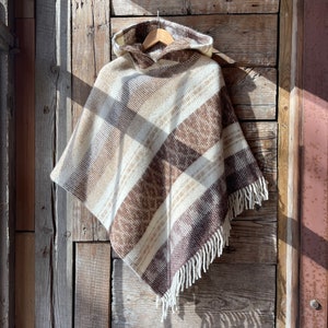 Brown alpaca wool poncho cape with fringes Alpaca&lambswool mix hooded brown poncho cape ethno ornaments Beige wool poncho cape native style