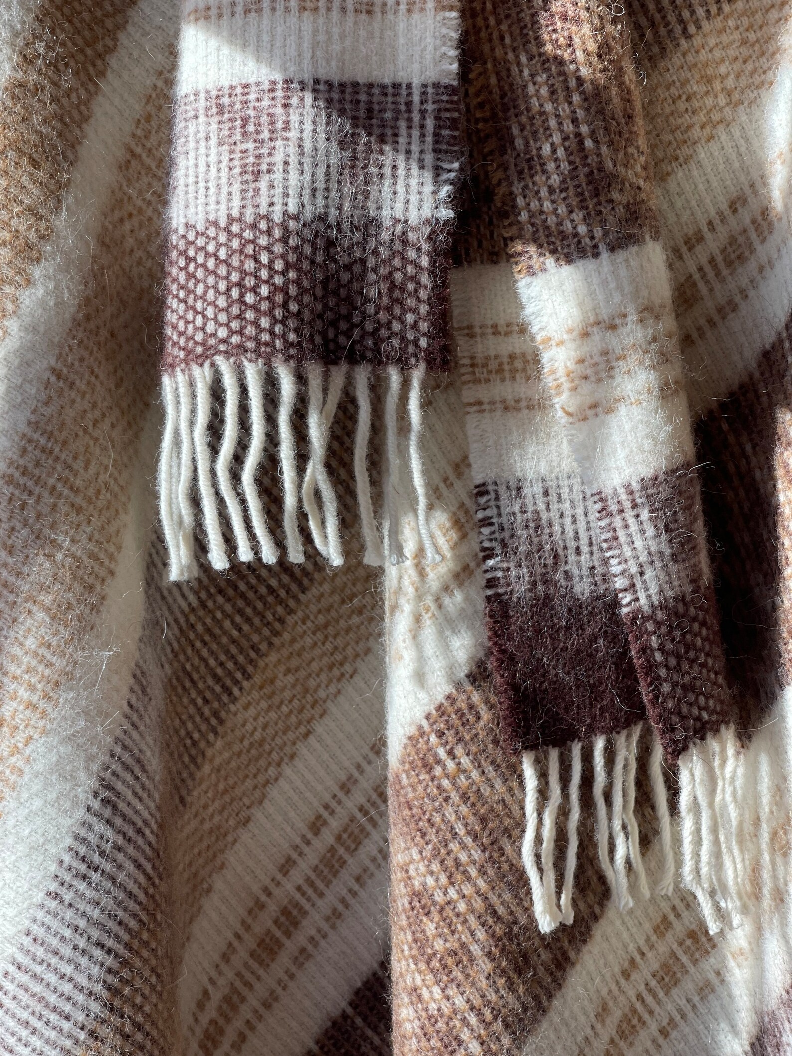 Soft Vegan Wool Hooded Tibet Poncho - Dark Purple Mix