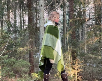 Poncho cape en laine d'agneau vert Poncho pour femme Poncho couverture en pure laine vert/blanc Poncho long en laine Poncho en laine d'agneau vert chaud et beau