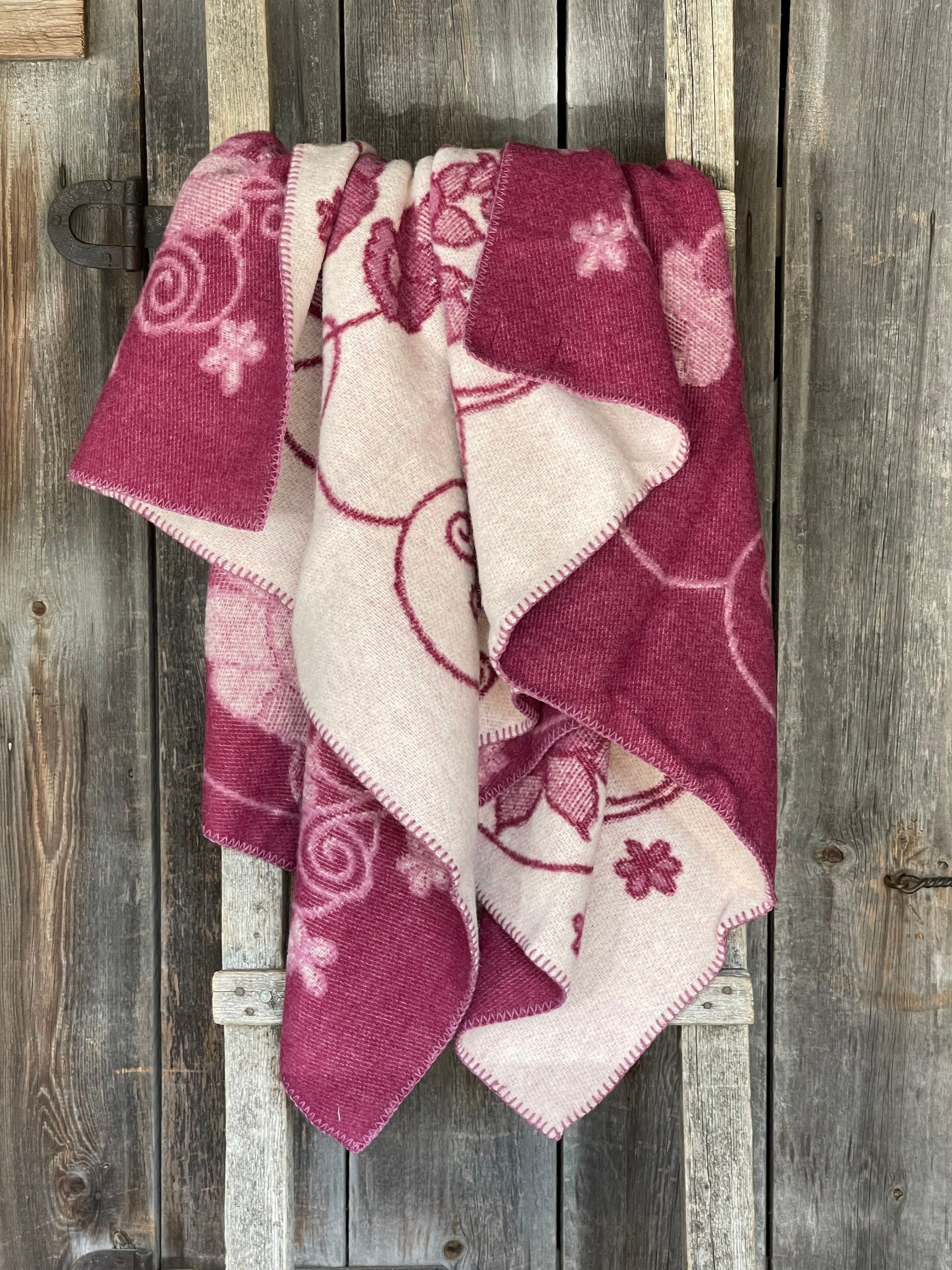 Purple Floral Lambswool Blanket Floral Pattern Wool Throw Blanket