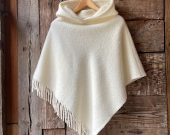 Cream white wool poncho cape Hooded white blanket poncho cape with fringes Pure wool blanket poncho cape Milk white poncho pure lambswool