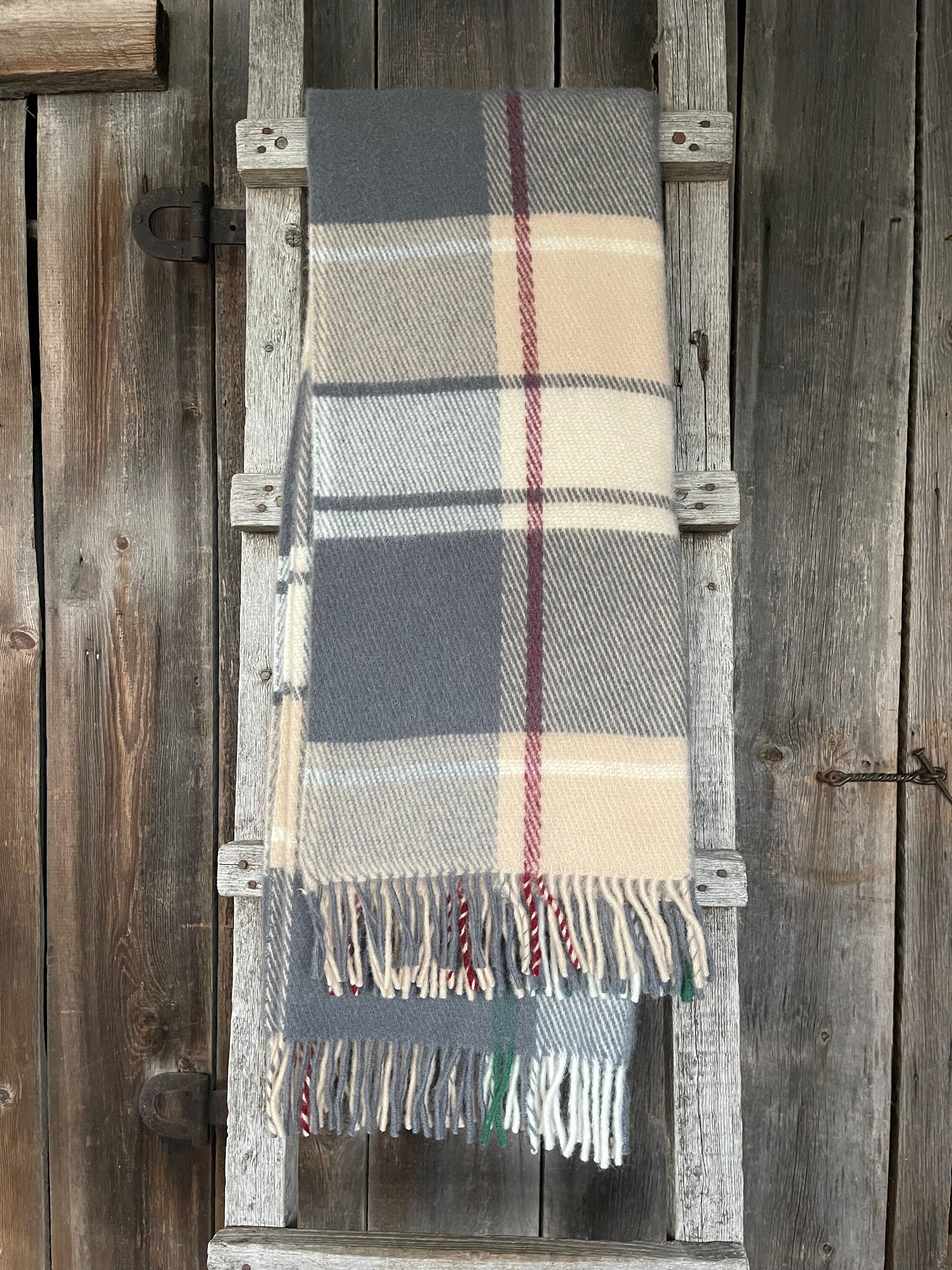 Arvo Grey Woven Tasselled Throw | Feather Throws | HÖEM