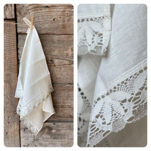 White linen tea towel floral lace, Off-white linen tea towel, Vintage stonewashed linen tea towel white/grey linen lace 19&#39;&#39;x33&#39;&#39;/50x85cm