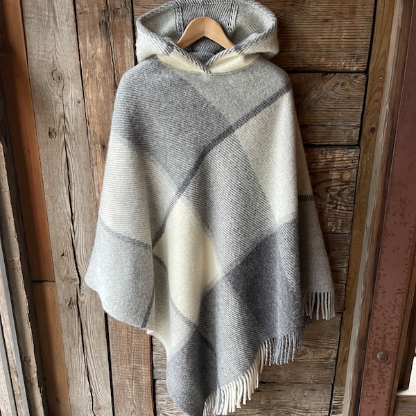Grey lambswool poncho cape with hood large check Grey/white hooded poncho cape Wool blanket poncho cape Hooded lambswool blanket poncho cape