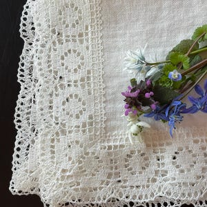 100 % LINEN NAPKIN Off-White with linen lace napkin SUN ornament Stonewashed white linen napkin Luxury linen lace ~3.5cm/1.38&#39;&#39; Wedding