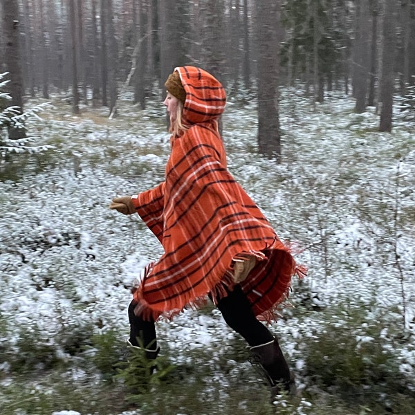 Orange wool poncho cape hooded in check Orange blanket poncho cape Long lambswool poncho orange Hooded poncho Wool blanket ponchos capes