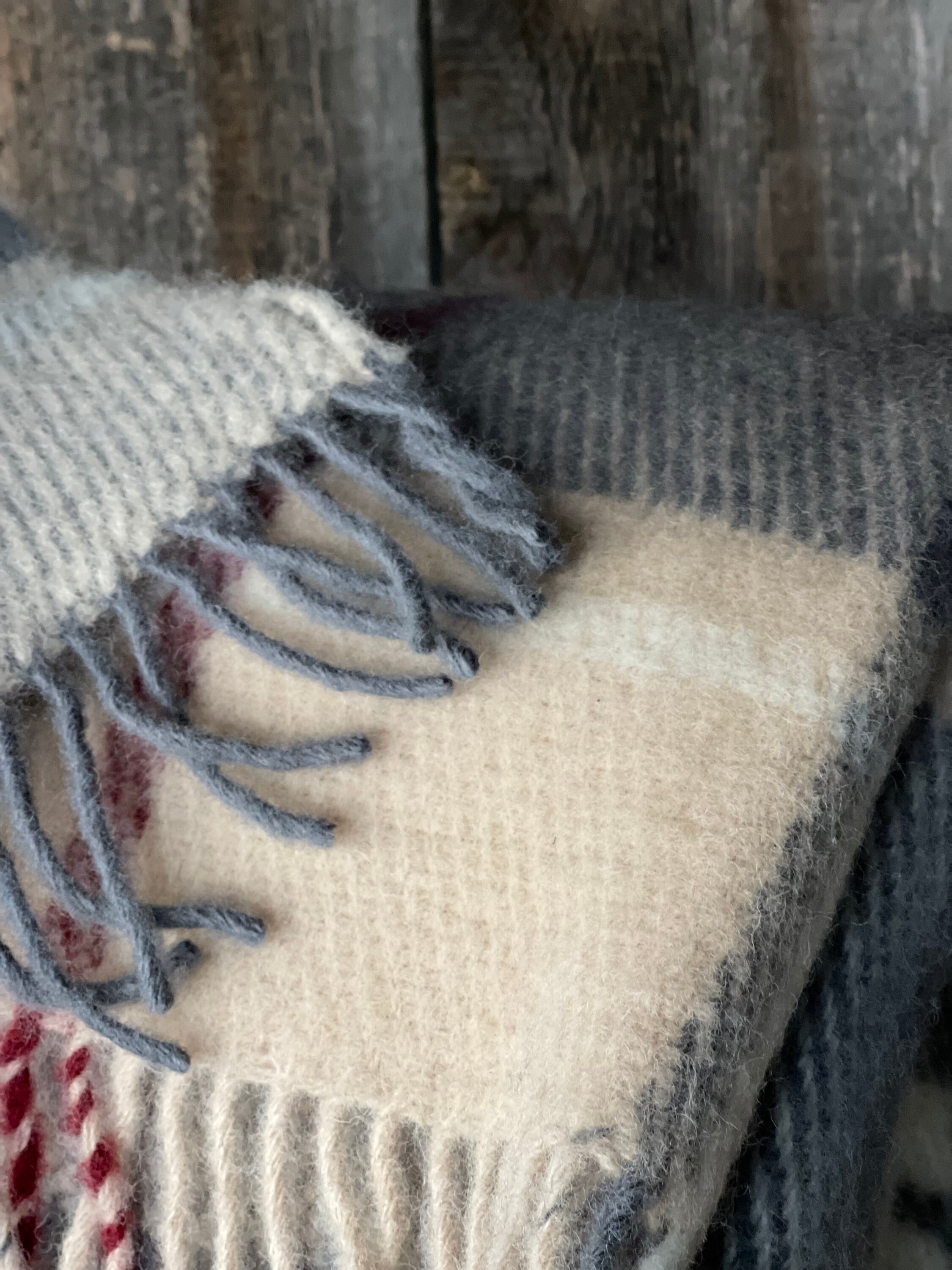 Arvo Grey Woven Tasselled Throw | Feather Throws | HÖEM