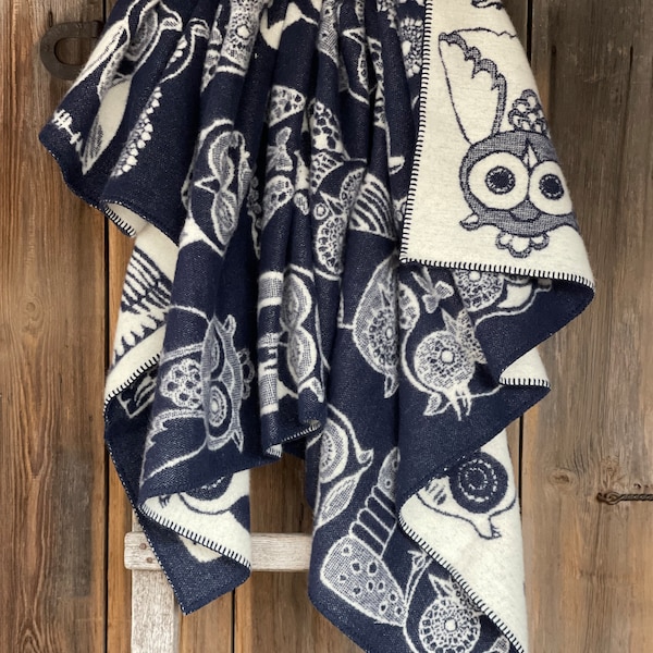 Couverture en laine d'agneau bleu marine avec d'adorables hiboux Couverture en pure laine jetée Couverture hibou bleu marine en laine d'agneau pure 55 x 81 po/140 x 205 cm