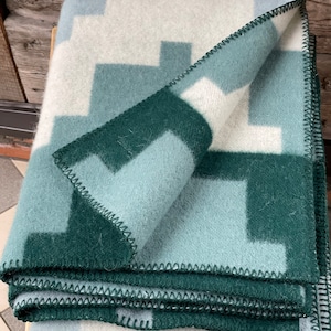 Pure wool blanket geometric pattern Wool throw blanket Mint Green lambswool blanket Green wool throw warm and breathable 55''X81''/140X205cm