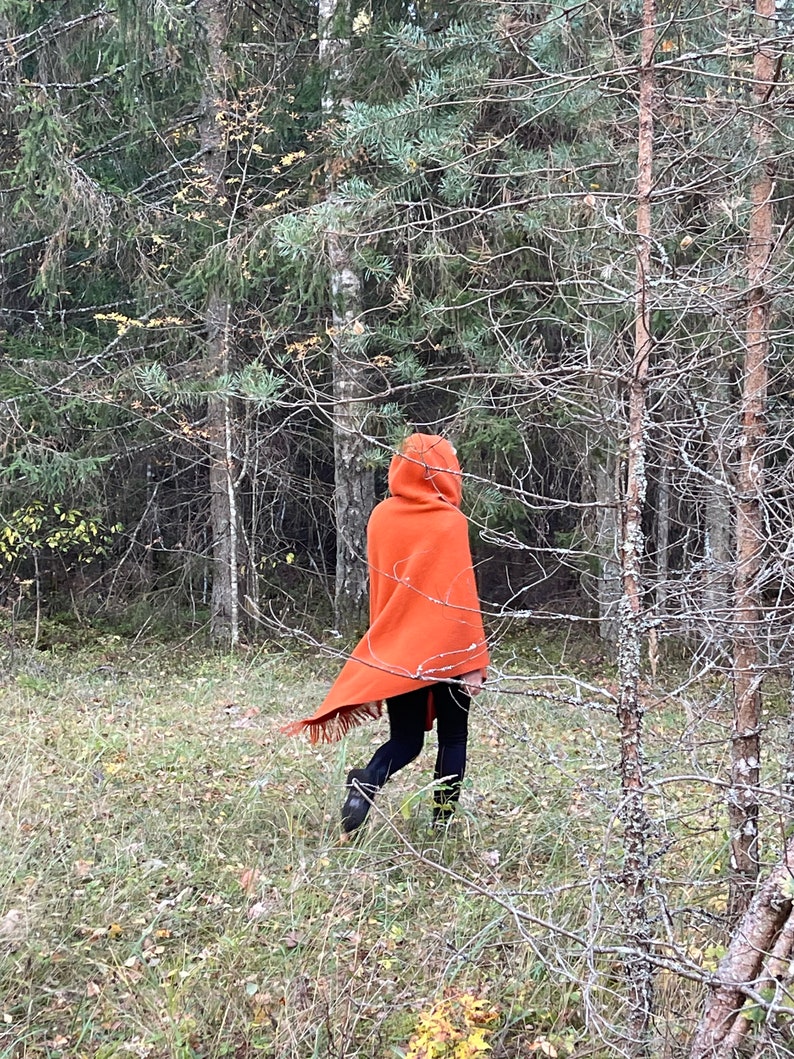 Orange wool poncho cape hooded with fringes Orange poncho cape Long lambswool poncho with fringes Hooded poncho Wool blanket ponchos capes image 8