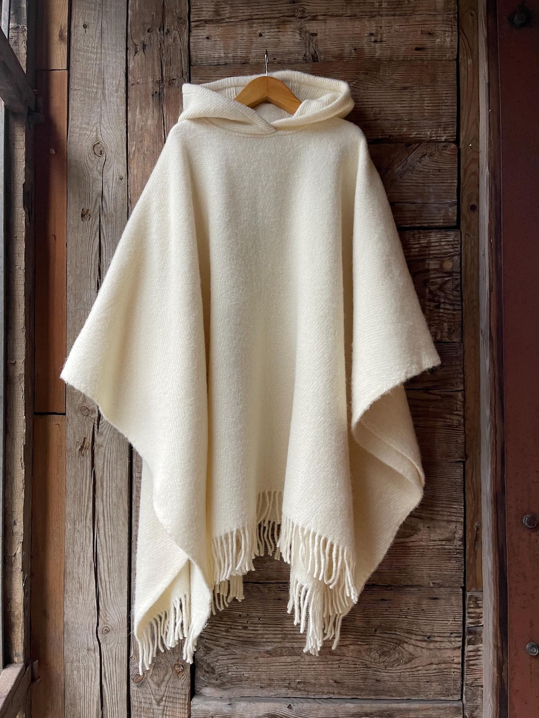 ウール混　ella hoodie poncho (ivory) AKKAD Beige Handmade Ceremonial Hooded Poncho Hood – AJJAYA