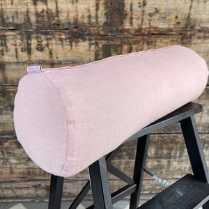 Soft pink linen bolster pillow Buckwheat roll neck pillow Adjustable bolster pillow with pink stonewashed linen pillowcover 5&#39;x20&#39;/13X50cm