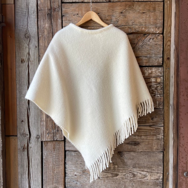 Capa poncho de lana blanca crema Capa poncho manta blanca con flecos Capa poncho manta de lana pura Capa poncho manta de lana blanca crema