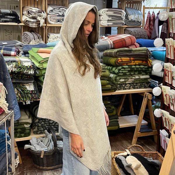 Grey cashmere wool blanket poncho cape with hood Light grey hooded poncho cape with fringes Long wool poncho cape Cashmere wool poncho cape