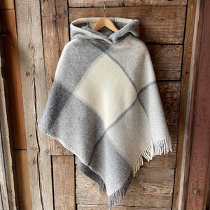 Grey lambswool poncho cape with hood large check Grey/white hooded poncho cape Wool blanket poncho capes Hooded lambswool blanket ponchos