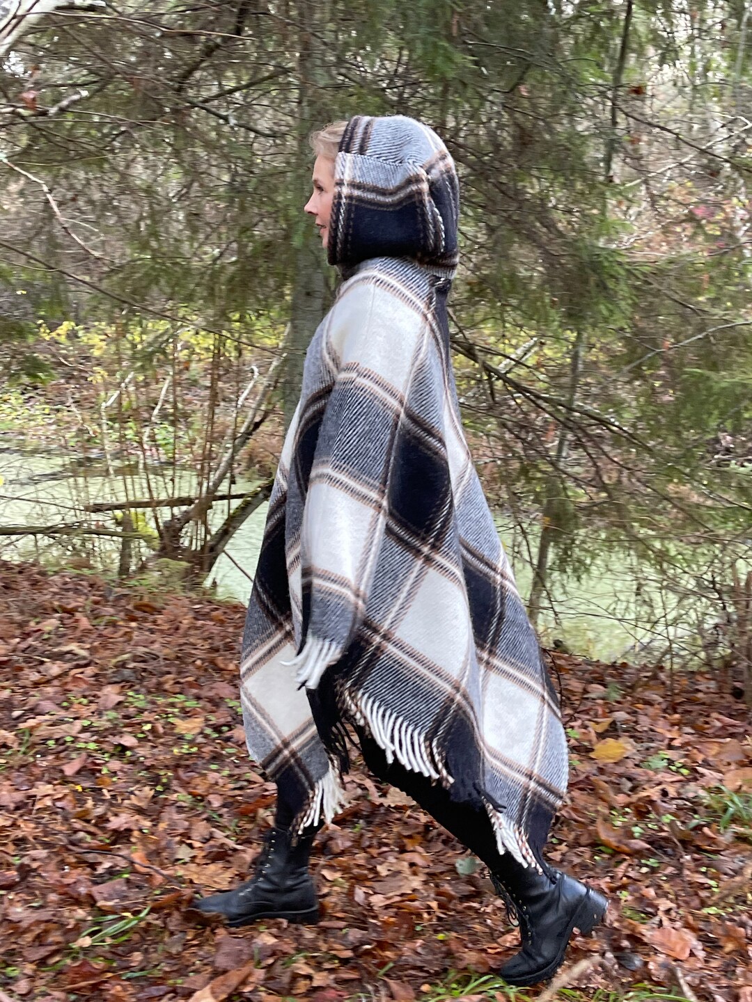 HERMES エルメス ポンチョ／ケープ チェック柄