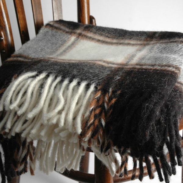 Black/brown/white large check wool throw blanket Pure Wool blanket with fringes Lambswool blanket Wool throws Wool throw 55''X81''/140X205cm