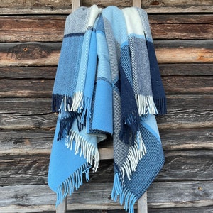 Blue wool throw blanket large check Light Blue&white large check throw blanket Pure Lambswool blanket with fringes blue 55&#39;&#39;X81&#39;&#39;/140X205cm