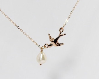 Friedenstaube Halskette, Taube Charme Halskette, Vogel Schmuck, Perle mit Taube Halskette, Taube Schmuck, Symbolische Taube Halskette, Religiöse Taube Schmuck