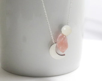 Pregnancy Birth women gift.Fertility aide jewelry.Moonstone Pink Quartz necklace.Mother to be Jewelry.Emotional Balance.Calming.IVF TTC Gift