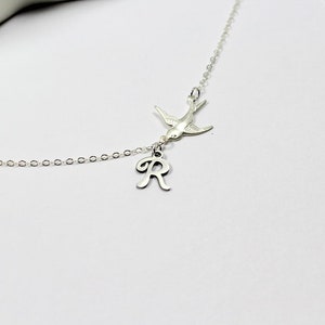 Joyas de pájaro acebo. Joyas de paloma personalizadas. Collar con monograma, collar del Espíritu Santo, regalo de dama de honor para sobrinas, hijas, mejores amigas.