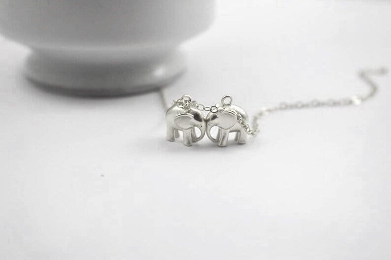 Lot De 2 Pendentifs Éléphants - Bijoux Fantaisie Anciens