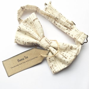 Mens bow tie music note, ivory bow tie, print bow tie, cotton bow tie