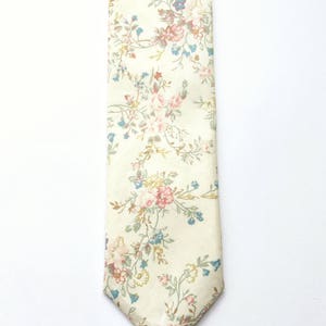 Floral tie, vintage skinny tie, pink floral tie, mens skinny tie, wedding tie, men's floral tie image 2