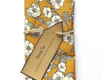 Mens pocket square in golden mustard floral cotton, mustard yellow pocket square, floral pocket square, floral wedding pocket square