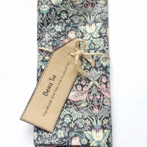 Herren Tasche Platz, Liberty floral Tasche Platz, botanische Blumen Tasche Platz, Herren Taschentuch, Hochzeit Tasche Quadrat