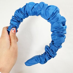 Ruffled headband in cobalt blue silk image 1