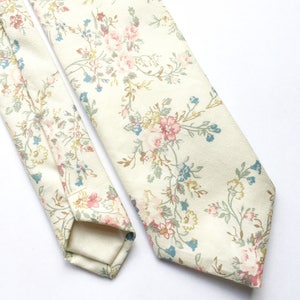 Floral tie, vintage skinny tie, pink floral tie, mens skinny tie, wedding tie, men's floral tie image 3