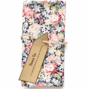 Floral Einstecktuch Tasche Herren Platz, erröten rosa Einstecktuch, Hochzeit Tasche Platz, Herren-Taschentuch