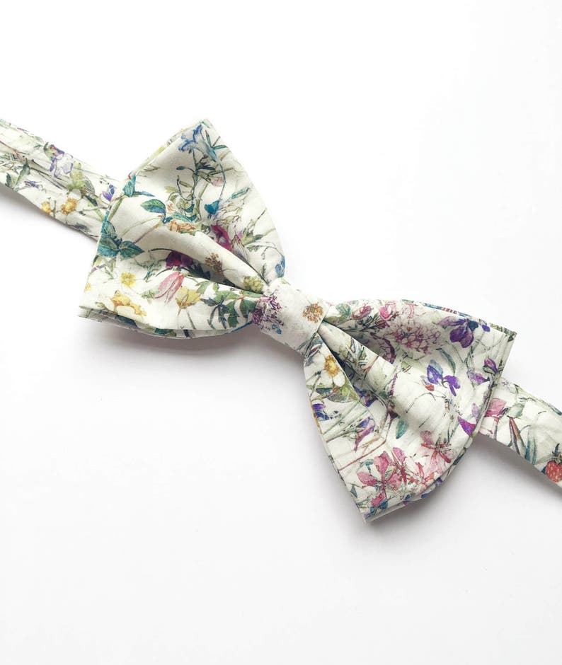 mens bow tie floral print, floral bow tie, Liberty print bow tie, wildflower print bow tie, floral bow tie image 4