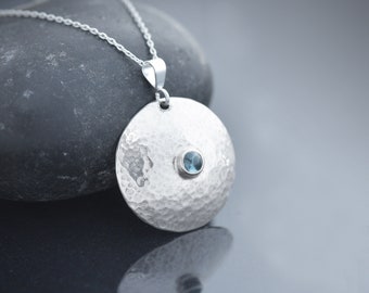 Handgefertigte Topas Halskette, Runder Sterling Silber Anhänger mit Blau Topas, Dezember Birthstone Anhänger, Topas Anhänger, Edelstein Anhänger