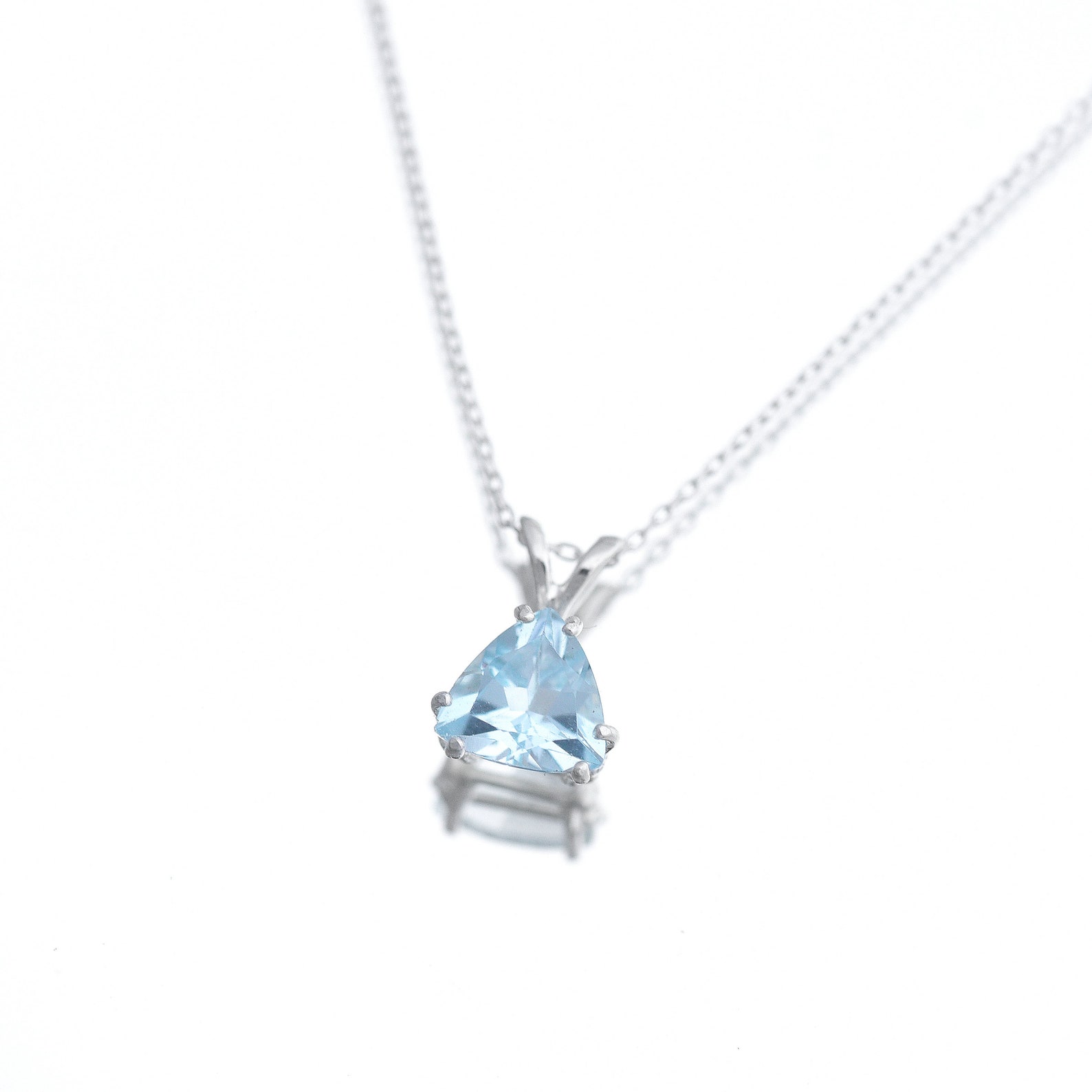 solitaire pendants - Topaz pendant