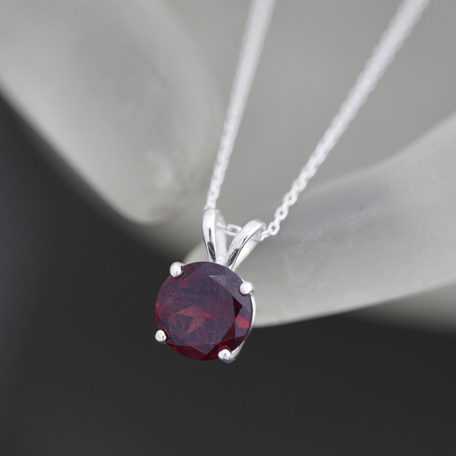 solitaire pendants - garnet pendant