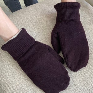 repurposed sweater mitten,upcycled sweater mittens,knit women&#39;s mittens,cashmere lined mitten,snow mitten,burgundy teen mittens,winter wear