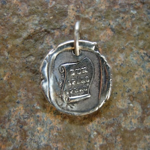 Dum Spiro Spero Wax Seal Charm, Latin motto, While I breath, I hope, Cicero, Rome, orator, prose stylist, wax seal jewelry, hope necklace