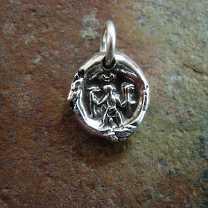 Hekate Wax Seal Charm, hecate, underworld goddess, death, rebirth, begin, endi magic, witchcraft, night, moon, ghosts, wax seal jewelry