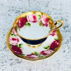 Royal Albert Crown China tea cup and saucer set, Royal Albert Old English Rose, English tea party, Garden tea party, Vintage 1930's tea set image 4