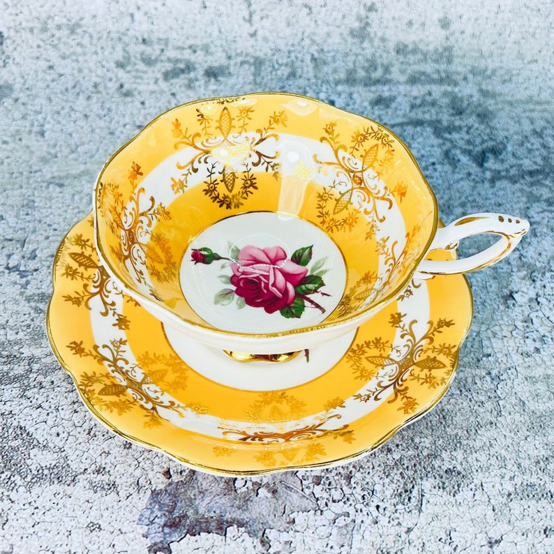 Royal Standard tea cup and saucer, Pink floating rose teacup and saucer, pink rose teacup image 1