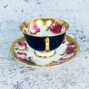 Royal Albert Crown China tea cup and saucer set, Royal Albert Old English Rose, English tea party, Garden tea party, Vintage 1930's tea set image 10