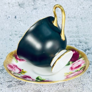 Royal Albert Crown China tea cup and saucer set, Royal Albert Old English Rose, English tea party, Garden tea party, Vintage 1930's tea set image 8