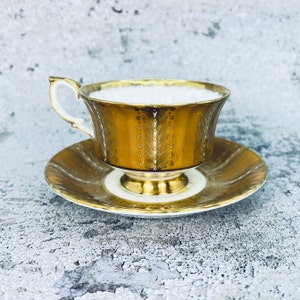Vintage Paragon tea cup and saucer, Paragon Gold feathers, Garden tea party, Vintage tea party image 5