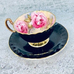 Vintage Aynsley pink cabbage rose tea cup and saucer set, Black pink rose Aynsley, Ring of pink roses, Vintage tea cup and saucer image 3