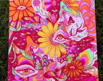Pode incluir: Impressão de arte psicodélica com uma mistura vibrante de cores rosa, laranja e amarelo. A impressão representa um padrão de redemoinho de flores, olhos e cogumelos.