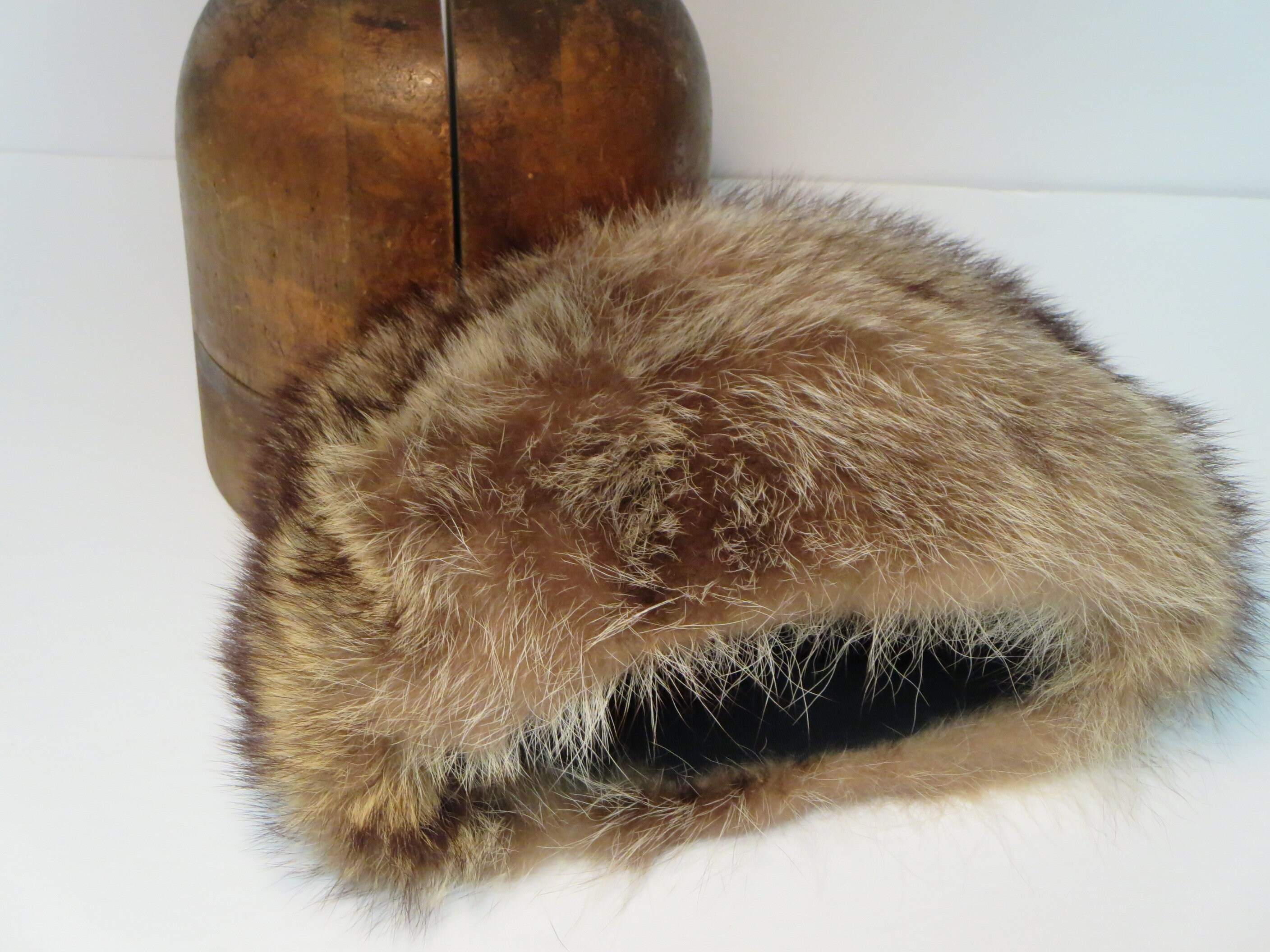 VINTAGE FUR HAT~ Winter Outdoor Hat~ Unisex~ Men display picture 1